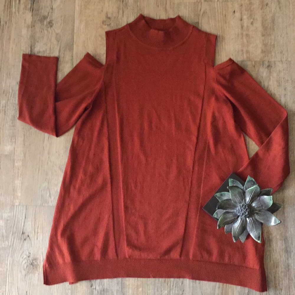 Peekaboo shoulder sweater.
